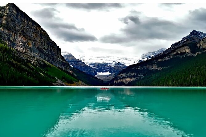 From Banff/Canmore: Moraine Lake and Lake Louise Shared Transfer - Inclusions in the Shared Transfer