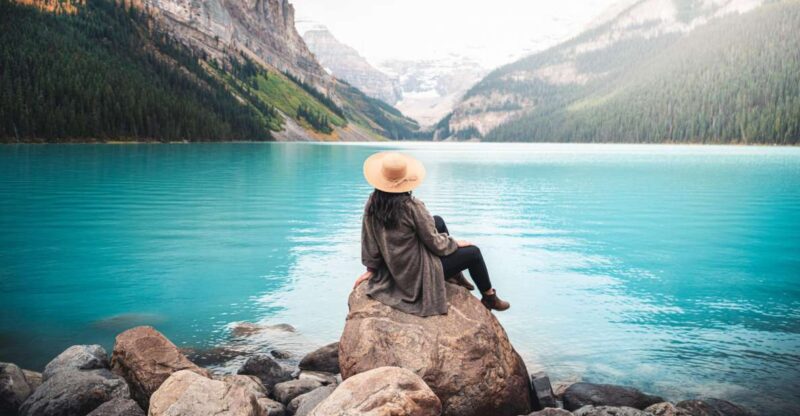 From Banff: Lake Louise and Moraine Lake Sightseeing Tour - Tour Highlights
