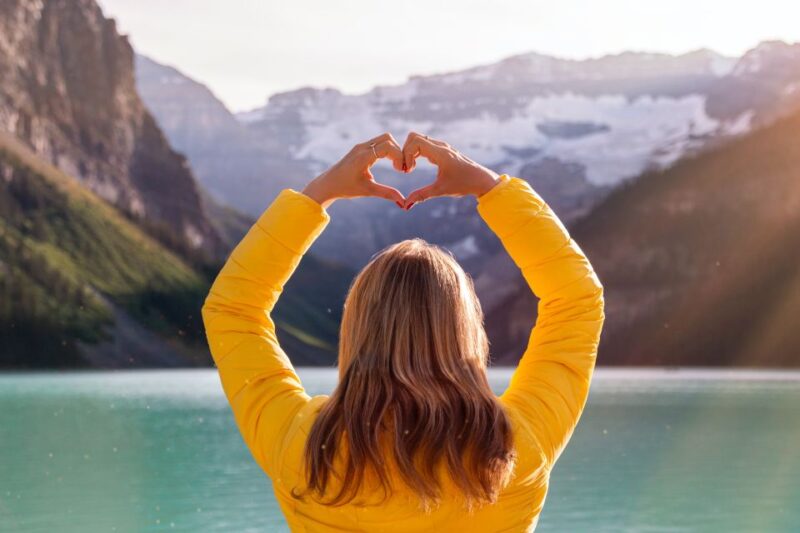 From Banff: Sunrise at Moraine Lake & Lake Louise - Sunrise at Moraine Lake