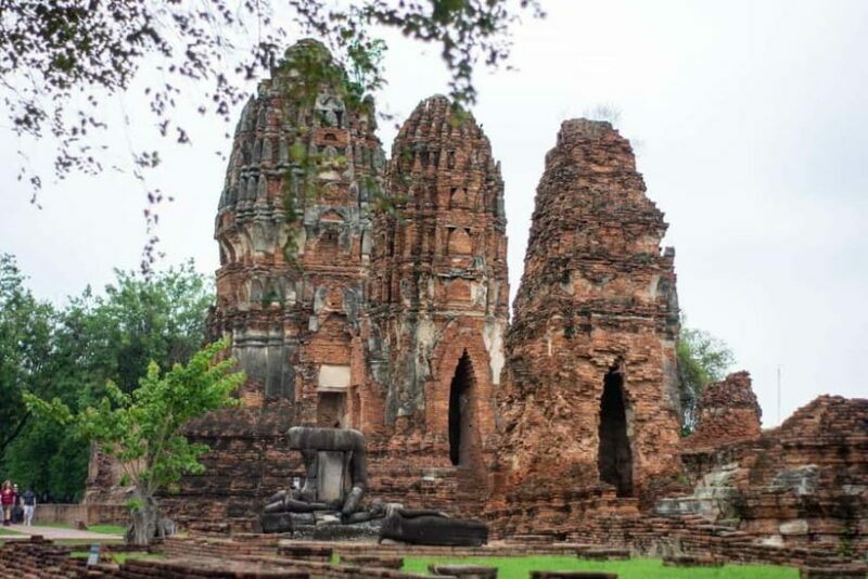 From Bangkok: Affordable Ayutthaya Highlights Tour - Key Points