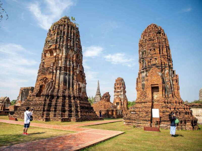 From Bangkok: Ayutthaya Historical Park Guided Day Trip - Tour Features