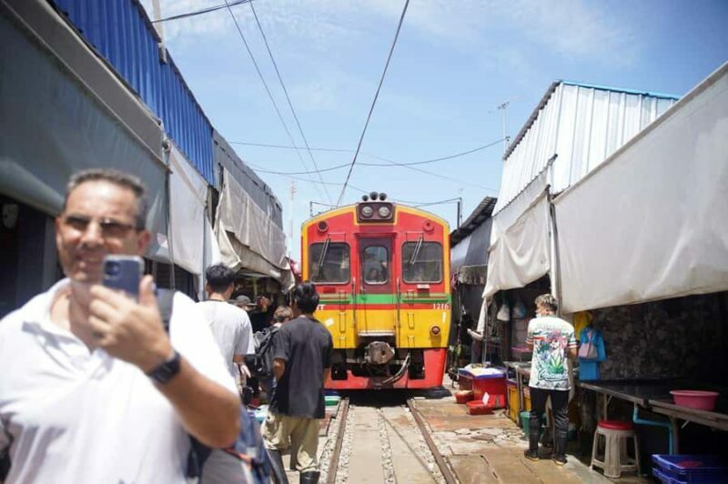 From Bangkok: Floating Market and Ayutthaya Guided Day Tour - The Sum Up: Who Is This Tour Best For?
