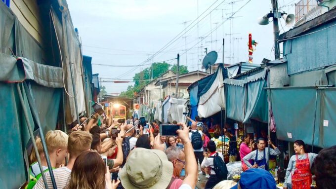 From Bangkok: Floating & Railway Markets Tour & Coconut Farm - Customer Reviews