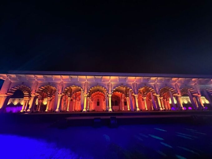 From Banglore: Private All-Inclusive Guided Day Trip to Agra - Tour Customization Options