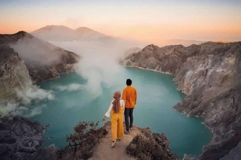 From Banyuwangi: Kawah Ijen Hiking Tour With Transportation - Itinerary for Kawah Ijen Hike