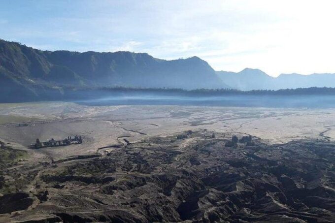 From Banyuwangi: Mt Bromo Sunrise & Tumpaksewu Waterfall - What to Bring