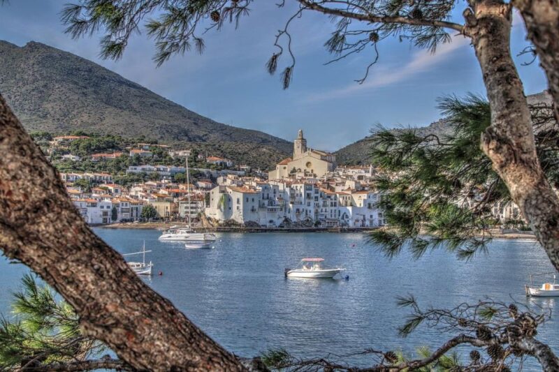 From Barcelona: Cadaques Guided Tour - Charming Cobblestone Streets