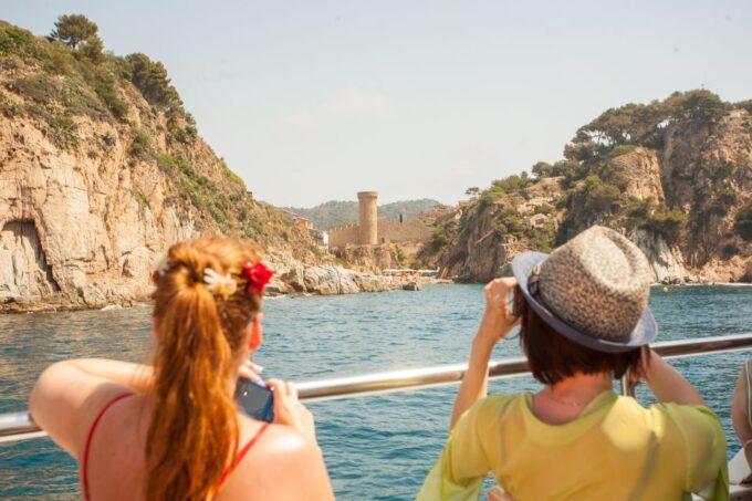 From Barcelona: Costa Brava Day Tour - Recommendations and Considerations