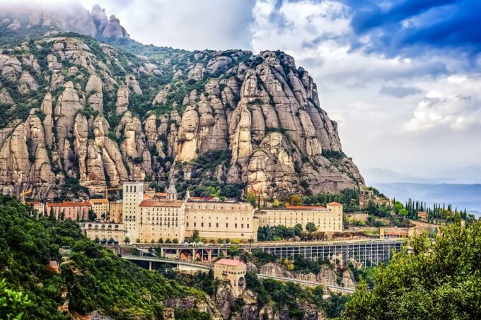 From Barcelona: Montserrat Day Trip With Optional Tickets - Booking and Cancellation Policy