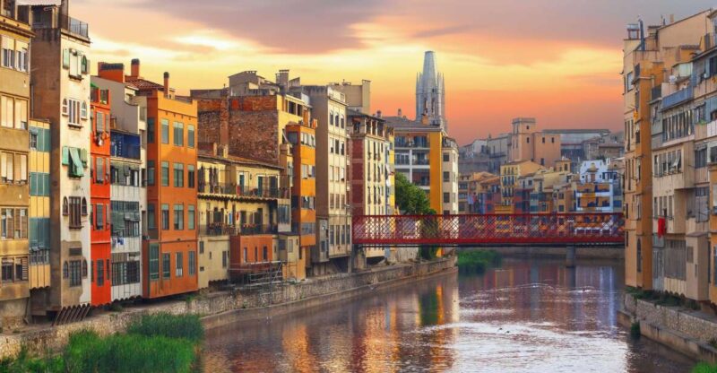 From Barcelona: Private Full-Day Girona & Sitges Guided Tour - Free Time in Sitges Promenade