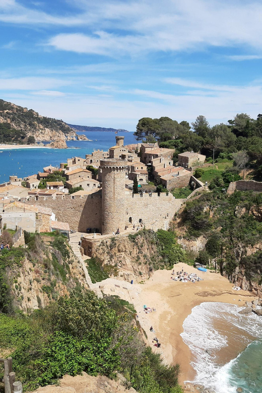 From Barcelona: Tossa De Mar Day Tour With Beach Time - Itinerary