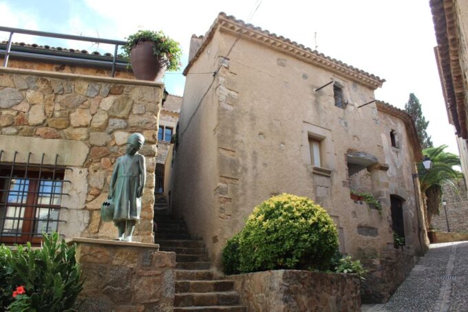 From Barcelona: Tossa De Mar Day Tour With Beach Time - Frequently Asked Questions