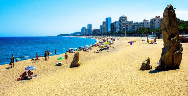 From Barcelona: Tour Kayak and Snorkel in Costa Brava - Key Points
