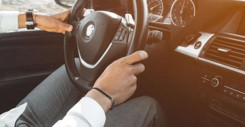 From Bari: 1-Way Private Transfer to Bari Airport - Vehicle Amenities