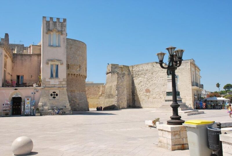 From Bari: Private Day Trip to Lecce and Otranto - Arrival and Meeting Point