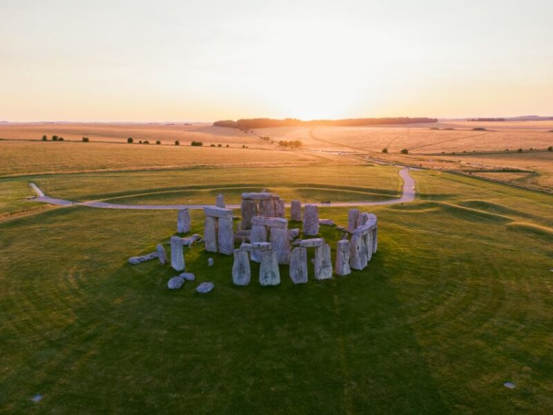 From Bath: Private Stonehenge and Salisbury Tour With Pickup - Key Points
