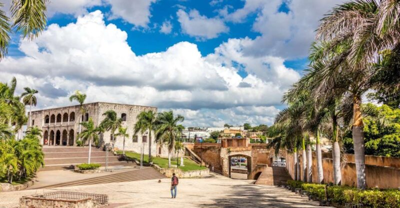 From Bávaro or Punta Cana: Santo Domingo Highlights Tour - Immersive 4D Cinema