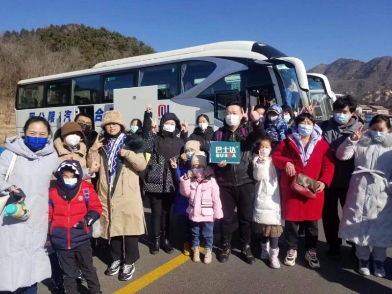 From Beijing: Return Bus Transfer to Badaling Great Wall - Key Points