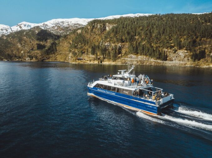 From Bergen: Mostraumen Fjord and Waterfall Cruise - Getting to the Cruise