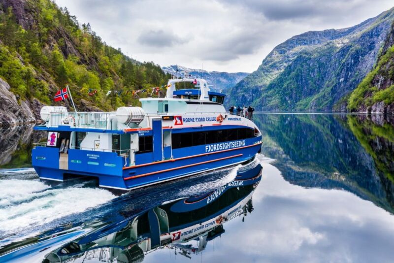 From Bergen: Scenic Fjord Cruise to Mostraumen - Seasonal Variations
