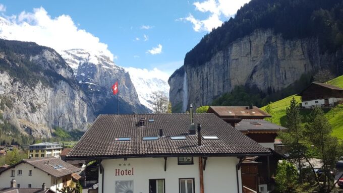 From Bern: Schilthorn Adventure Small-Group Tour - Skyline View Platform and Thrill Walk