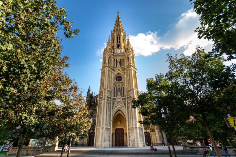 From Bilbao: Day Trip to San Sebastian With Guided Tour - Historic Cathedral and City Hall