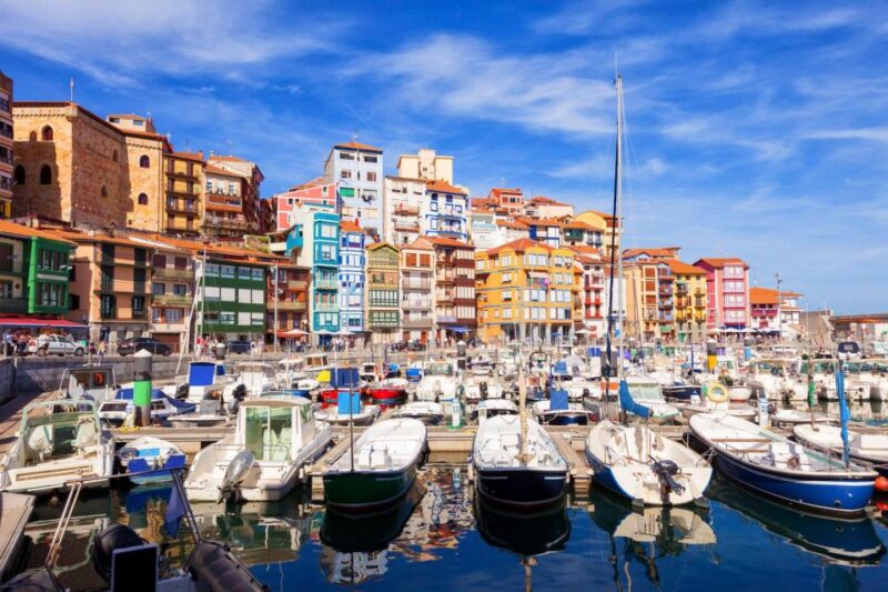 From Bilbao: Gaztelugatxe, Bermeo and Gernika Tour - Visiting Gernika