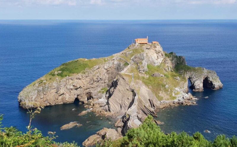 From Bilbao: Gaztelugatxe, Gernika, and Mundaka Group Tour - Key Points