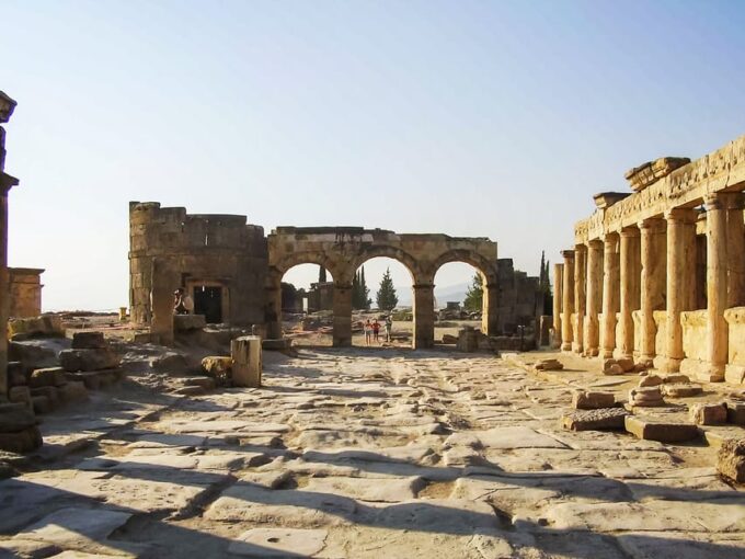 From Bodrum: Pamukkale and Hierapolis Full-Day Tour - Exploring the Highlights