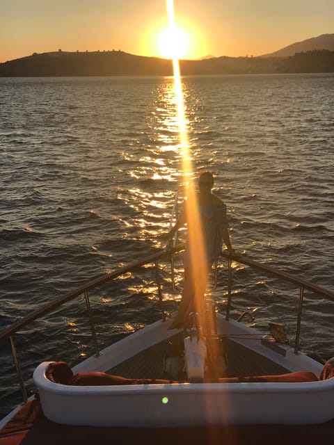 From Bodrum: Private Sunset Boat Tour With Dinner & Swimming - Customer Feedback