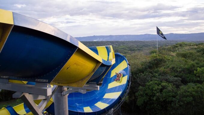 FROM Bogotá: Visit the Piscilago Water Park Including Ticket and Lunch. - Enjoy the Day at Piscilago