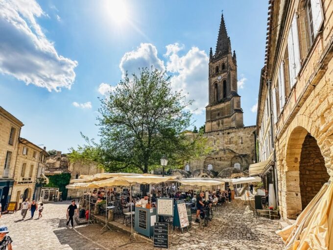 From Bordeaux: Saint-Emilion Guided Wine Tasting Tour - Transportation and Guide