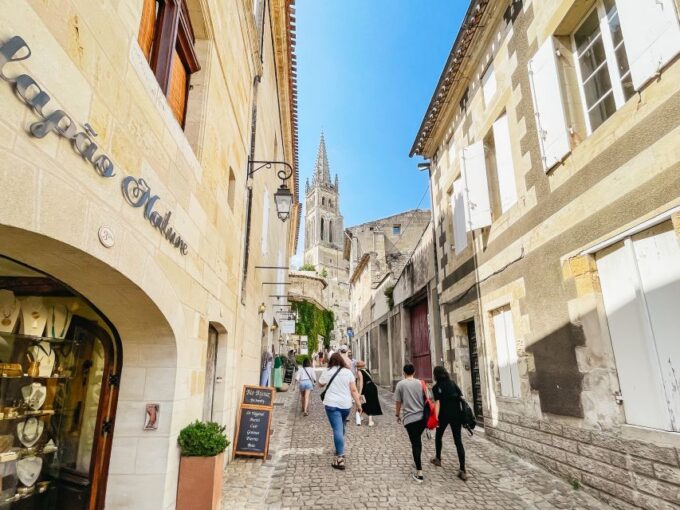 From Bordeaux: Saint-Emilion Guided Wine Tasting Tour - Frequently Asked Questions