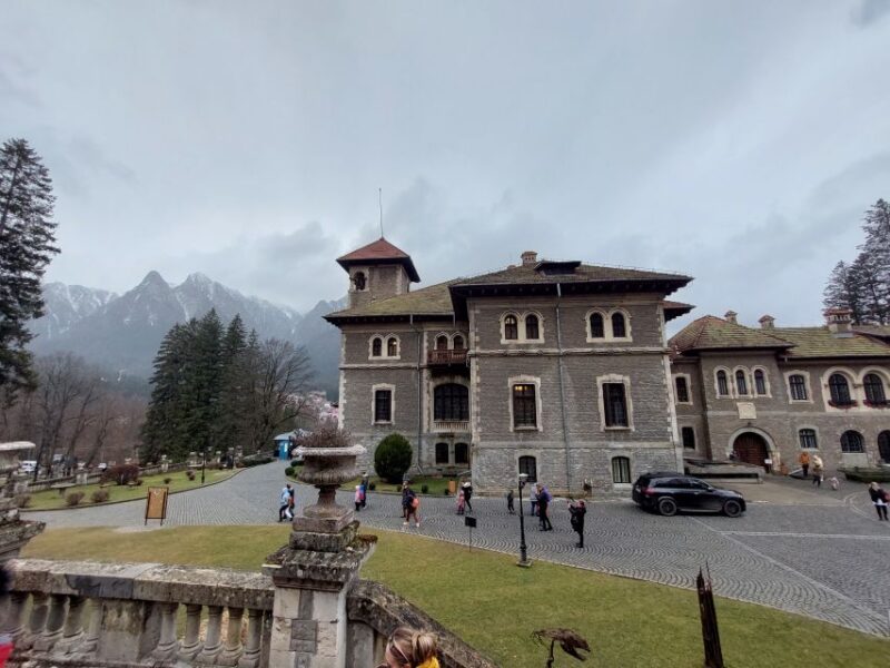 From Brașov: 3 Castles - Peles, Bran, Cantacuzino - Peles Castle