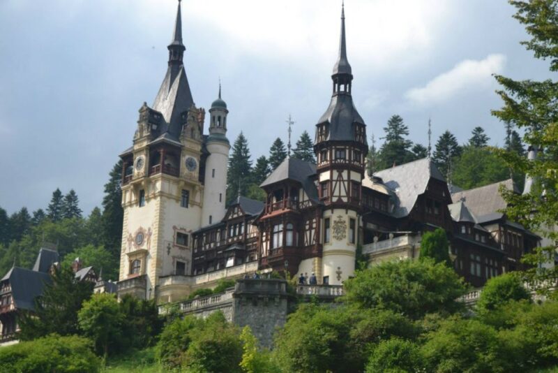 From Brasov: Private Sinaia and Bucharest Day Trip - Visit to Peles Castle