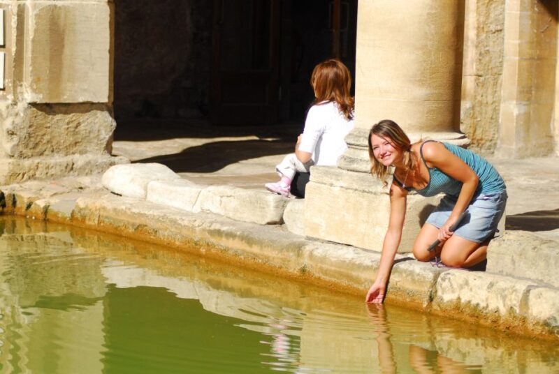 From Brighton: Stonehenge and Bath Full-Day Trip - Stonehenge Highlights