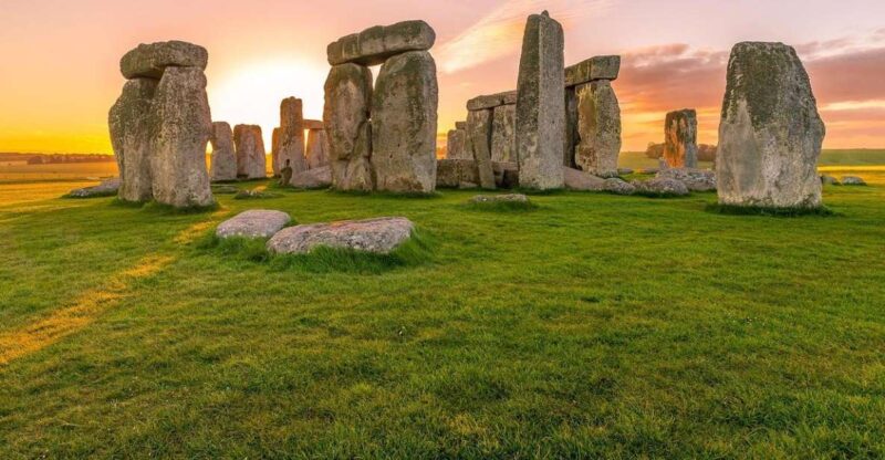 From Brighton: Stonehenge and Bath Full-Day Trip - Bath Sightseeing