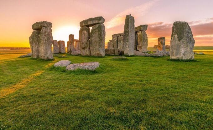 From Brighton: Stonehenge and Bath Full-Day Trip - Accessibility Considerations