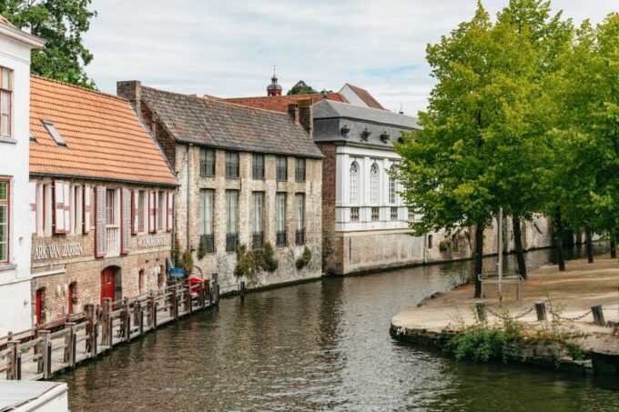 From Brussels: Bruges and Ghent in a Day Guided Tour - Meeting Point and Recommendations