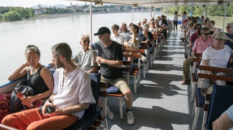 From Budapest: Danube Bend Day Trip in English - Experience and Activities