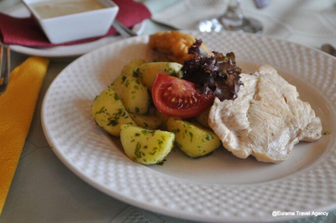 From Budapest: Full-Day Danube Bend Bus/Boat Tour With Lunch - Frequently Asked Questions