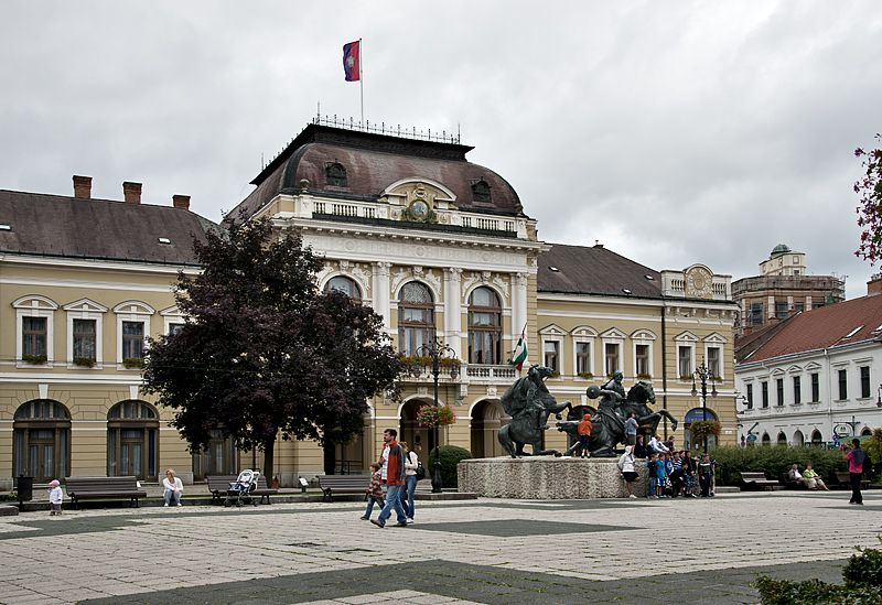From Budapest: Guided Tour of Eger With Wine Tasting - Wine Tasting Experience