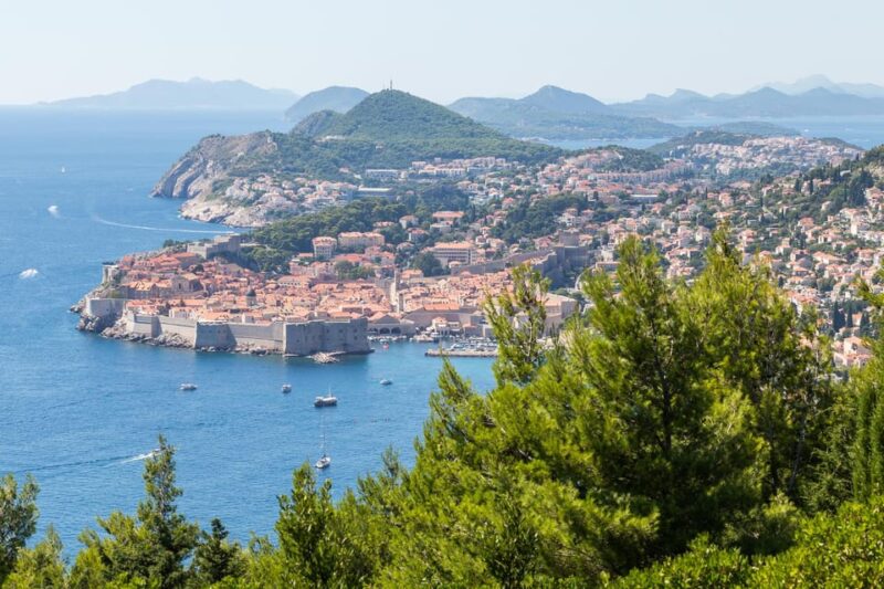 From Budva: Fast Ferry to Dubrovnik - Onboard Experience and Amenities