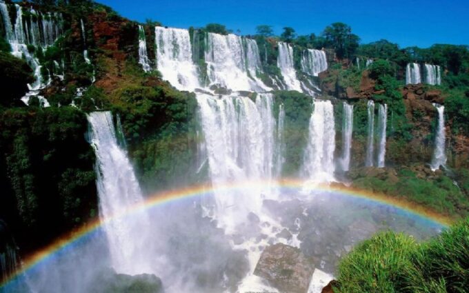 From Buenos Aires: 3-Day Iguazu Falls Tour With Airfare - Exploring Iguazu National Park