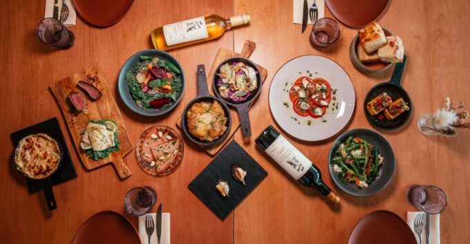From Buenos Aires: Vineyard Tour With Wine Tasting and Lunch - Wine Tasting Experience