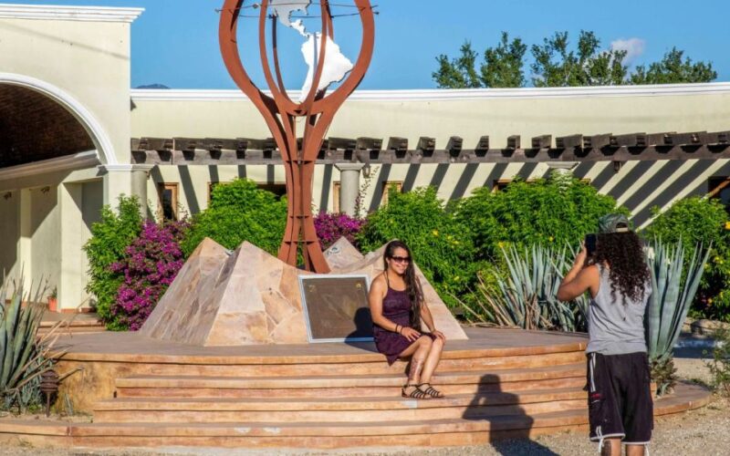 From Cabo San Lucas: La Paz and Todos Santos Day Trip - Group and Guide