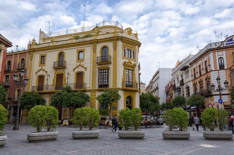 From Cadiz: Private Seville Day Trip, Cathedral & Alcazar - Exploring the Real Alcazar