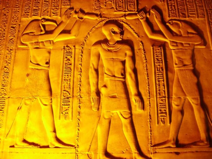 From Cairo: 4-Day Nile Cruise From Aswan to Luxor With Meals - Meals and Entertainment