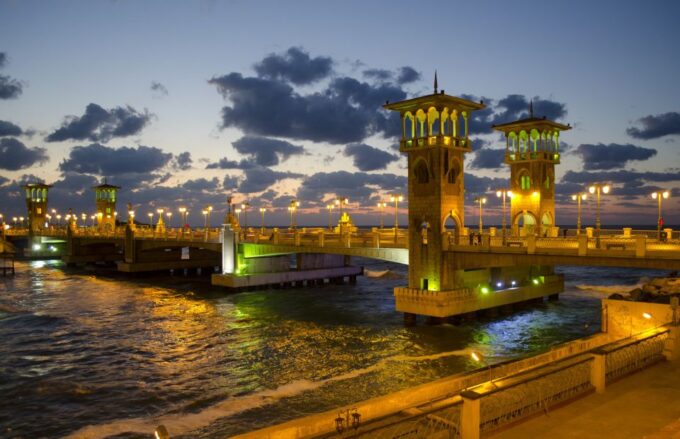 From Cairo: Alexandria Day Tour - Montaza Gardens