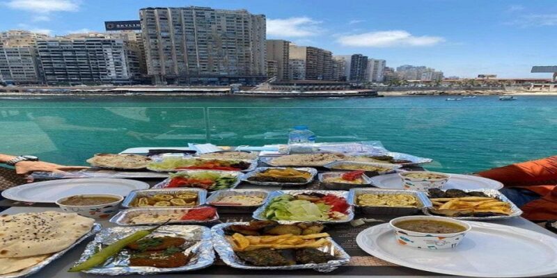 From Cairo: Alexandria Private Day Tour With Guide and Lunch - Itinerary Highlights